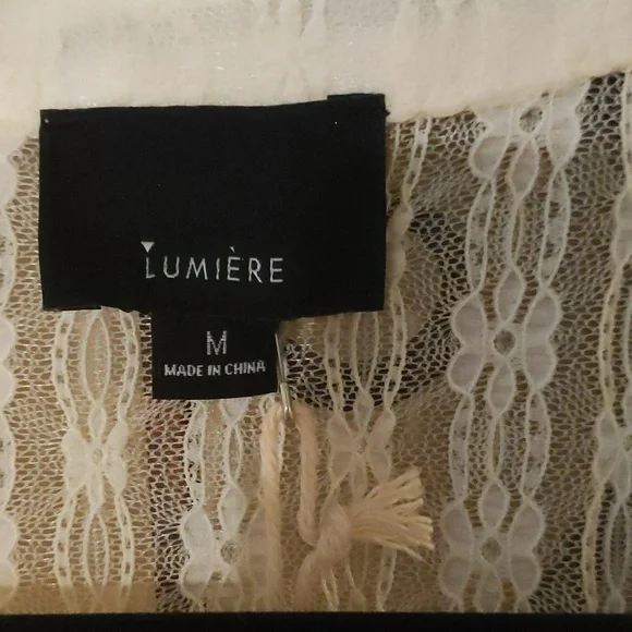 Secrets revealed lace button-down-cream - Picture 3 of 9